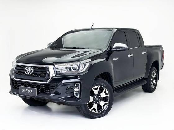 TOYOTA HILUX 2.8 SRX 4X4 CD 16V DIESEL 4P AUTOMÁTICO TOYOTA HILUX 2.8 SRX 4X4 CD 16V DIESEL 4P AUTOMÁTICO